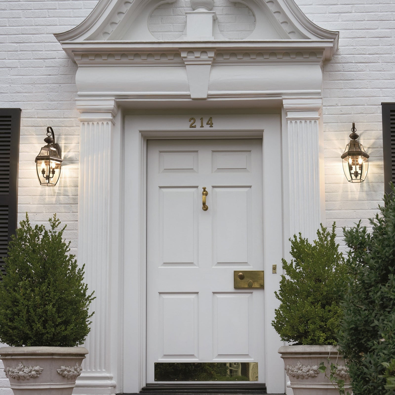 Lancaster 1L Outdoor Lantern - 8067-965